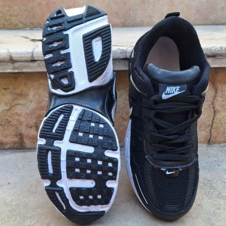 کفش Nike V2K با زیره دو تیکه